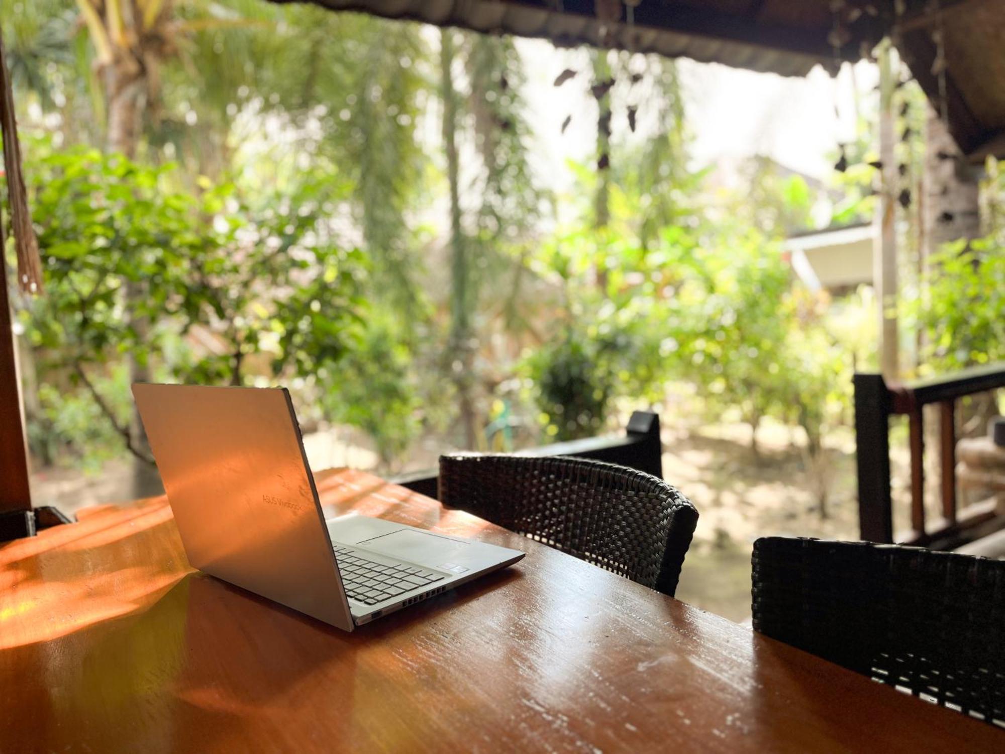 Little Bear Bungalows Gili Islands Exterior photo